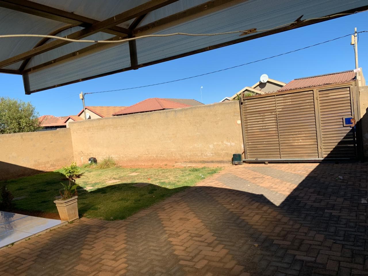 Two bedrooms house available for rental photo 3