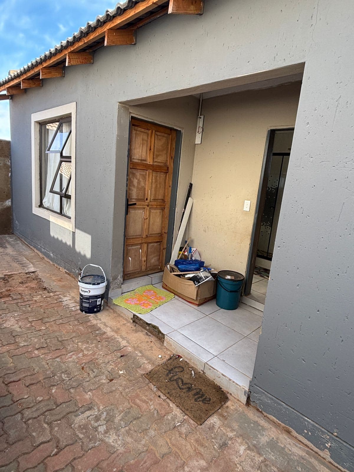 Two bedrooms house available for rental photo 8